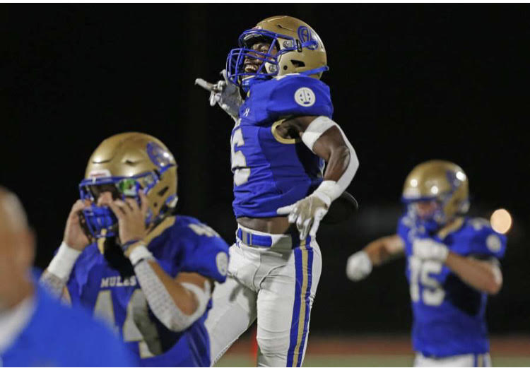 AH Defeats MF 10-7 in the 3rd Round UIL State Playoffs