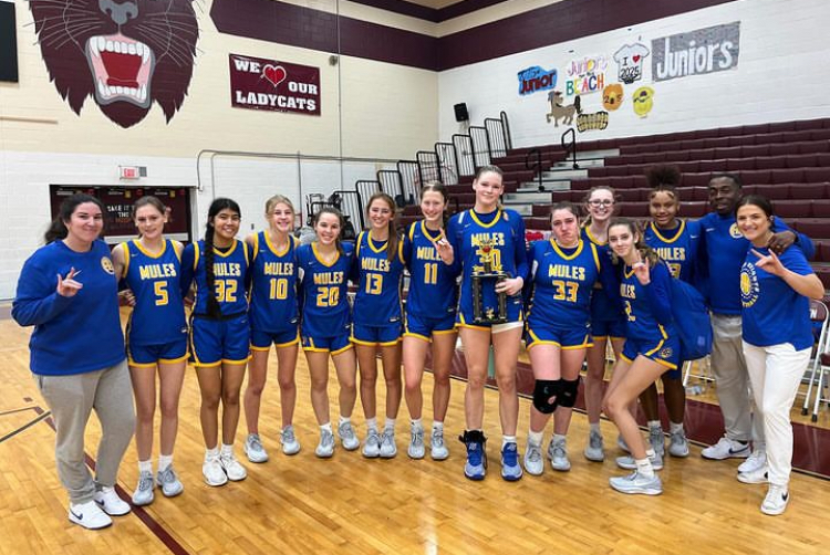 AHHS Girls Basketball Runner-Up Battle on the Bay 2023